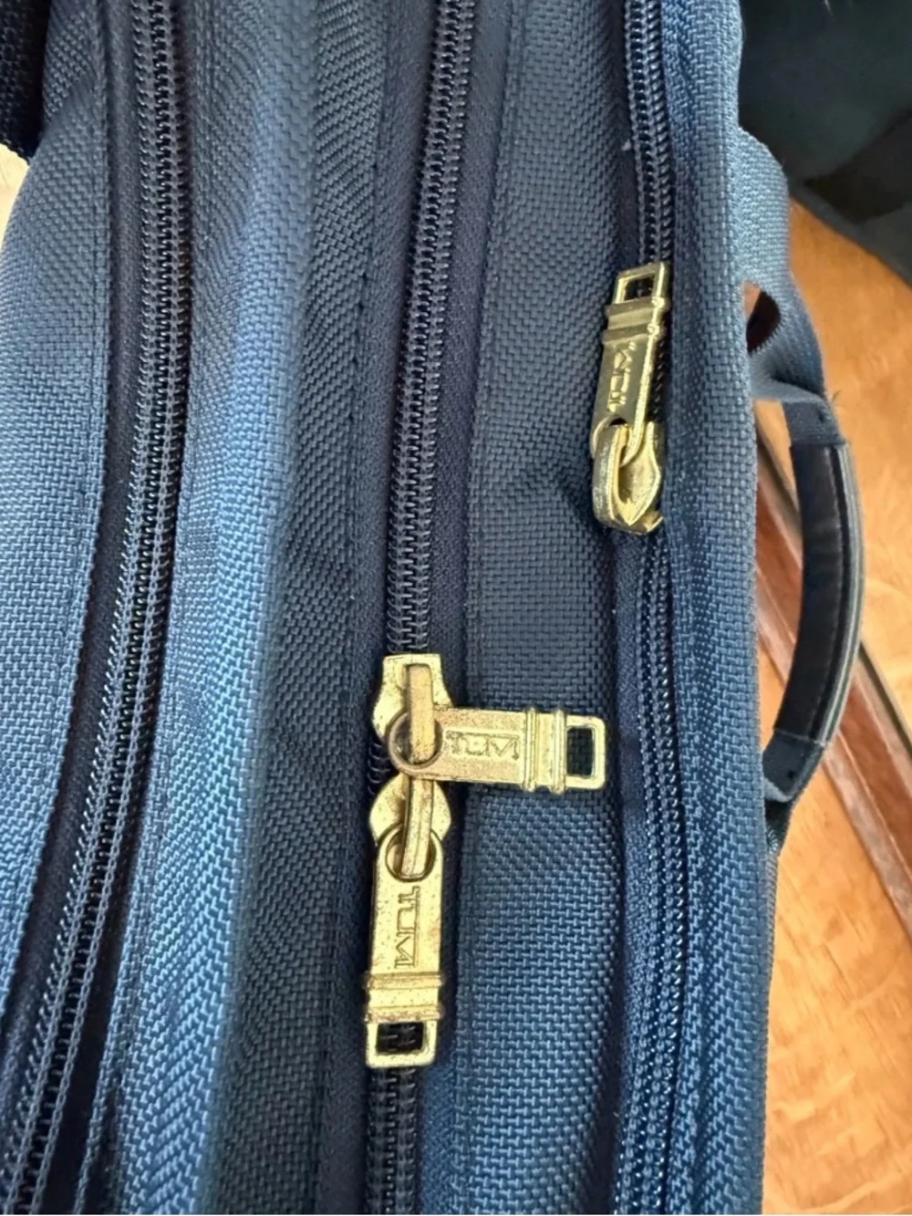 Tumi Men's Nylon Blue Expandable Brief/Laptop Case, Overnight Bag - Picture 7 of 15